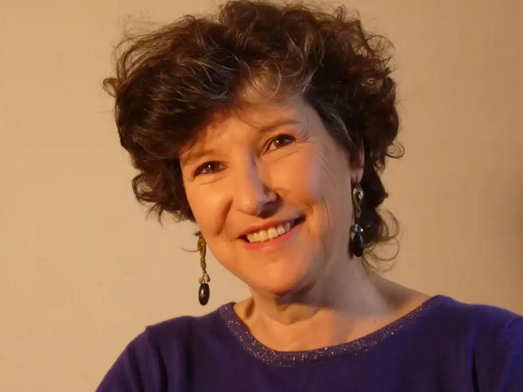 Catherine Apelbaum